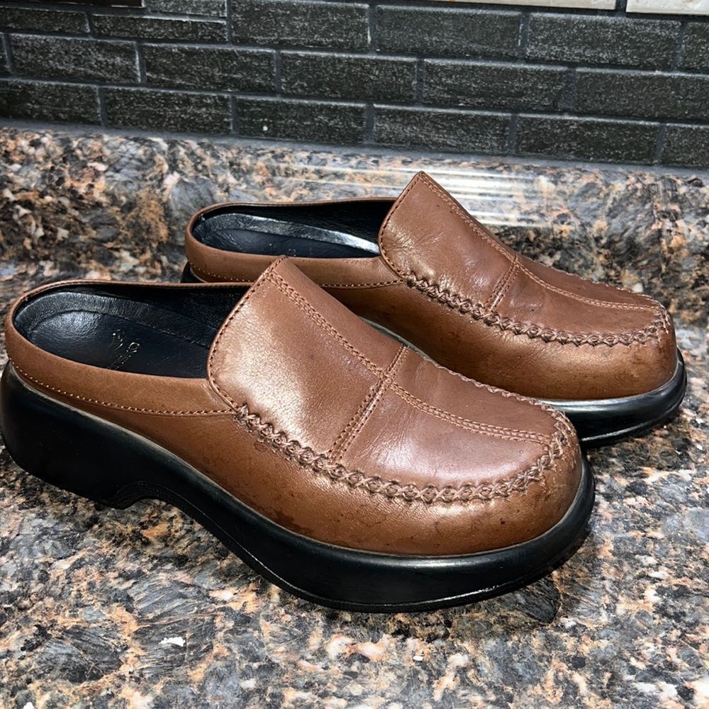Dansko Womens Leather Slip On
Moc Toe Brown Comfort Mule...